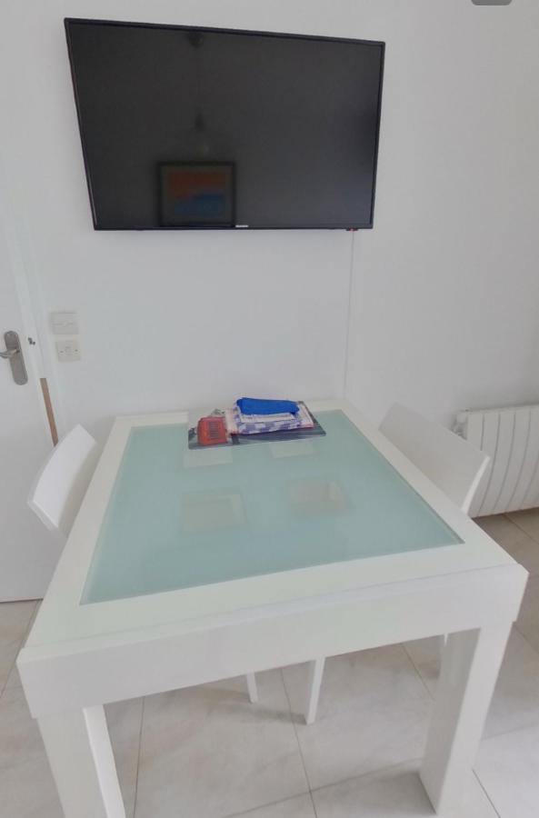 Appartement Proche De La Mer Courseulles-sur-Mer Zewnętrze zdjęcie